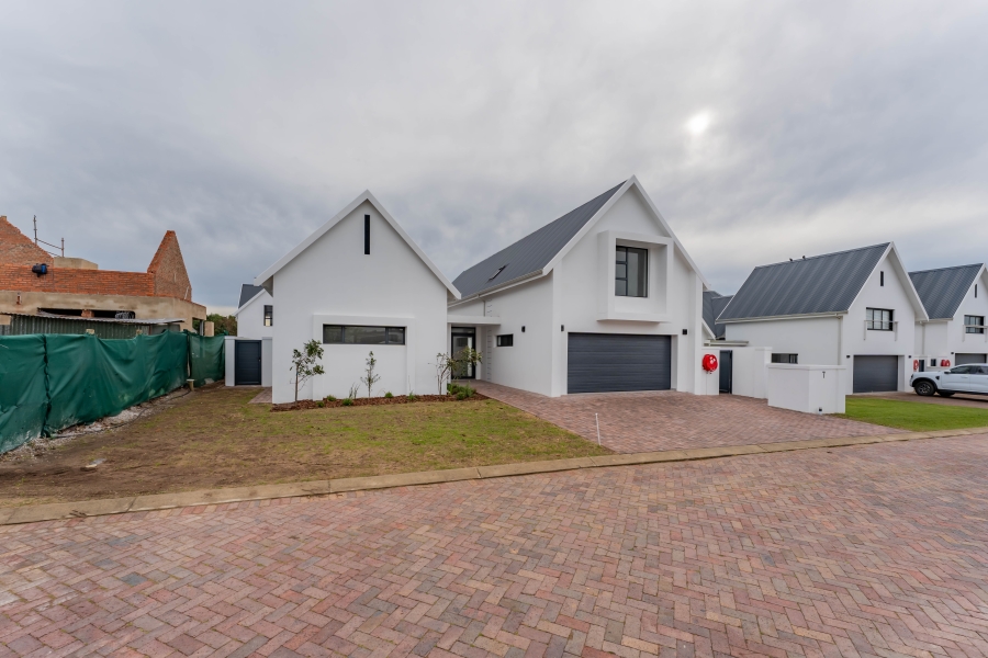 3 Bedroom Property for Sale in St Francis Links Eastern Cape